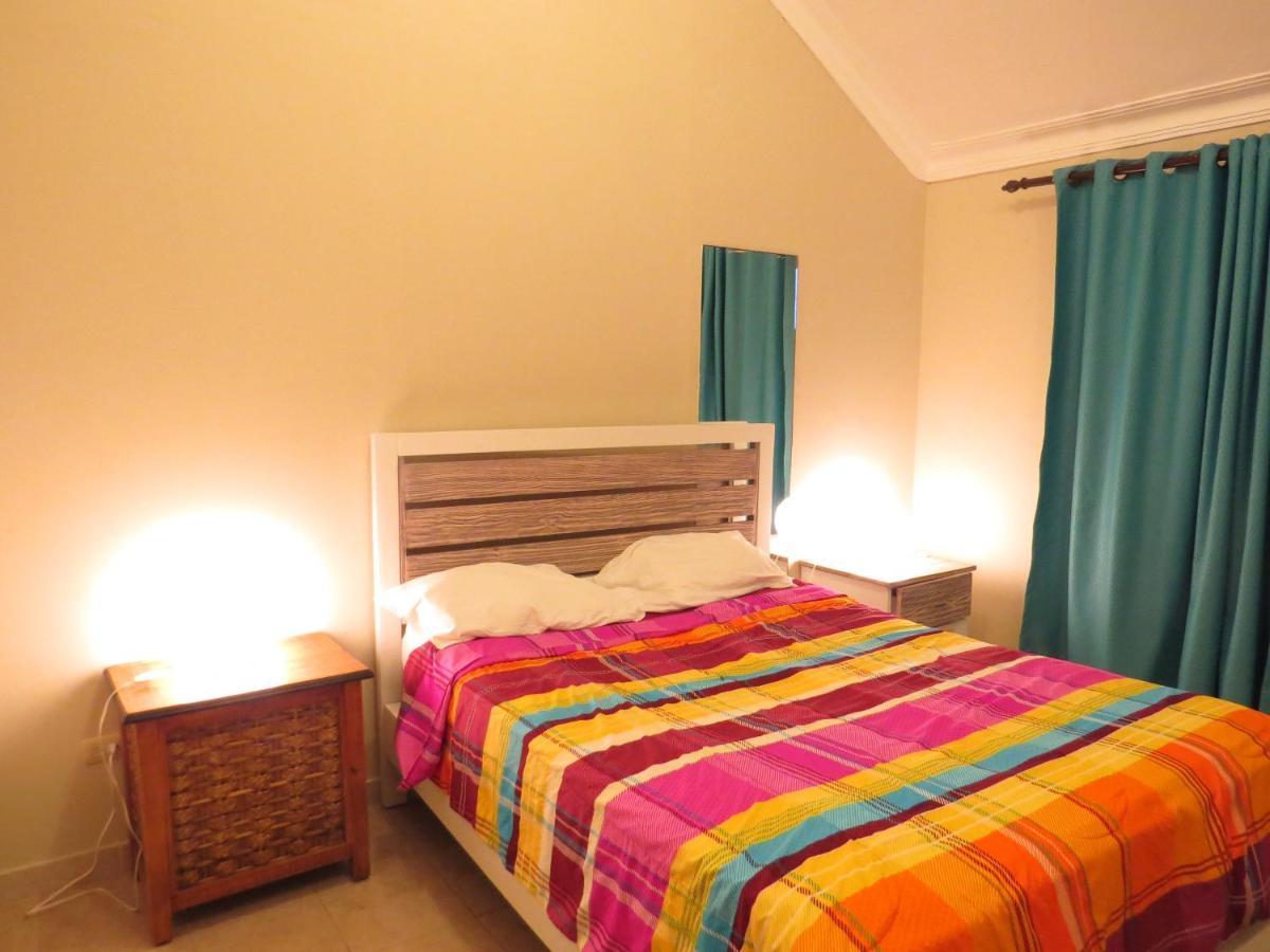 Hostel Punta Cana Bed & Breakfast *
